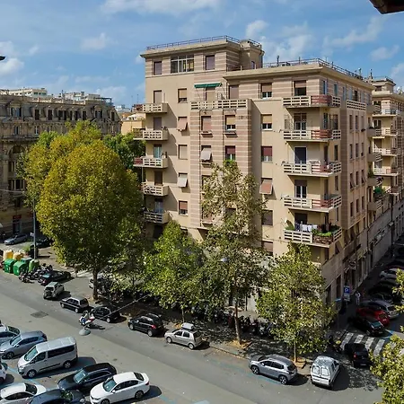 Hintown Casa Di Prestigio Casaregis Апартаменты *